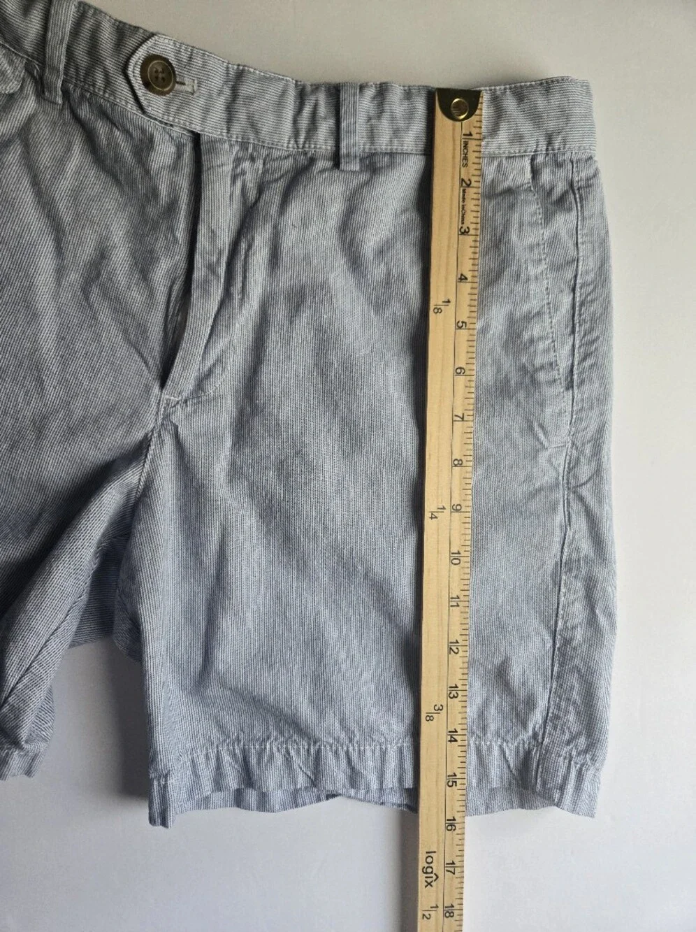 Banana Republic Light Blue Seersucker Flat‑Front Shorts 32
